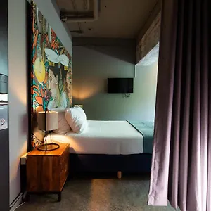 rooms25.amsterdamhotelsnl.com/